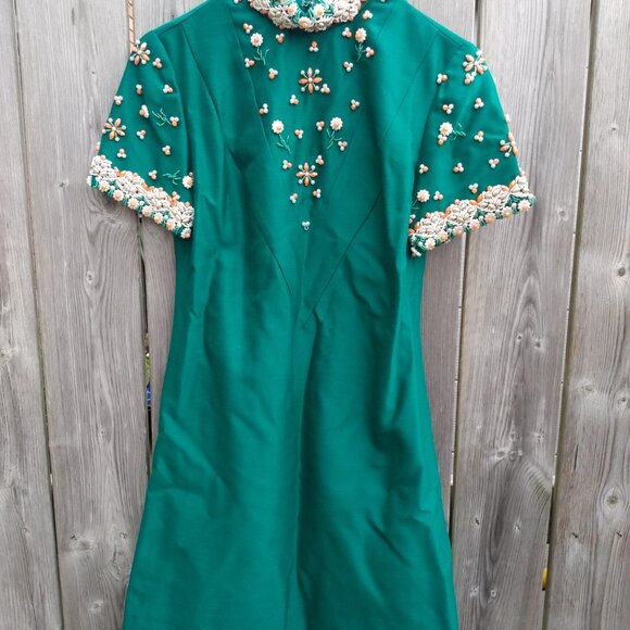 Vintage 60s Dress "Fashion Centre" Green Beaded Daisy 32"B 29"W - Picture 8 of 16